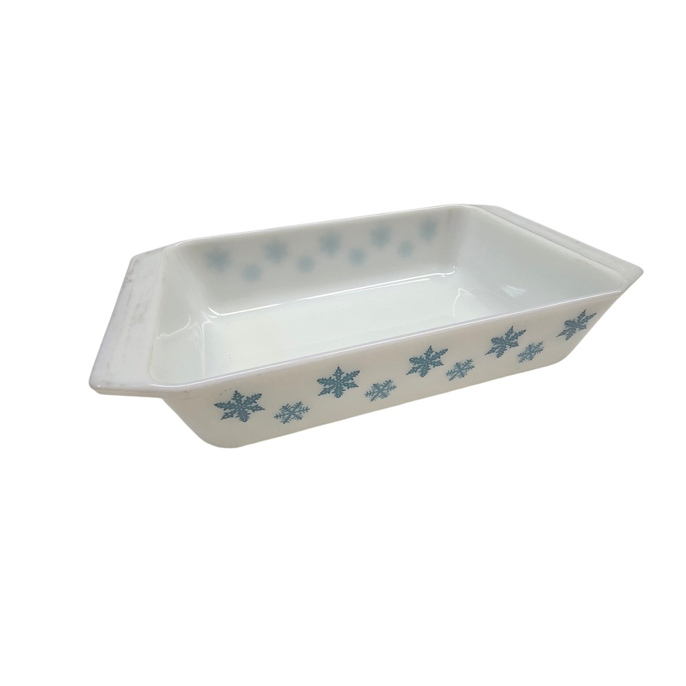 Pyrex Snowflake Blue Casserole Dish 2 QT White 575-B Vintage Space Saver Baker